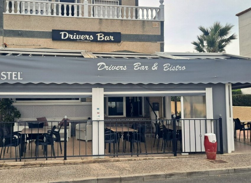 Revente - Commercial -
Villamartín - Orihuela Costa