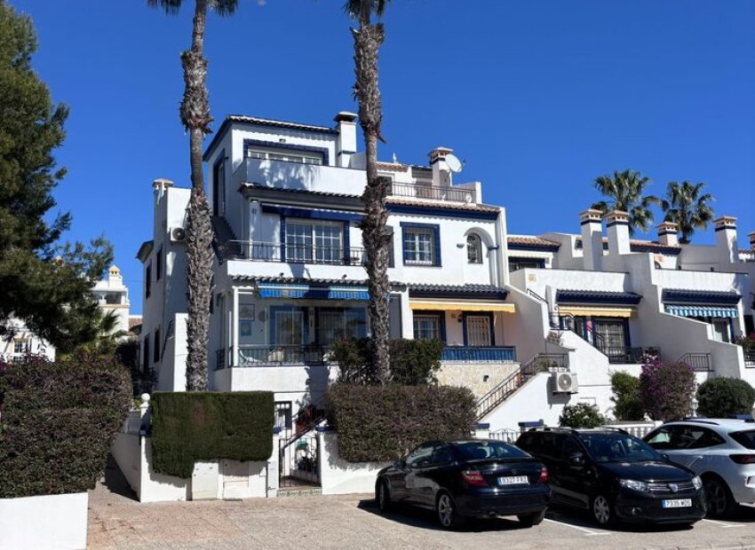 Revente - Duplex Penthouse -
Orihuela Costa - Los Dolses