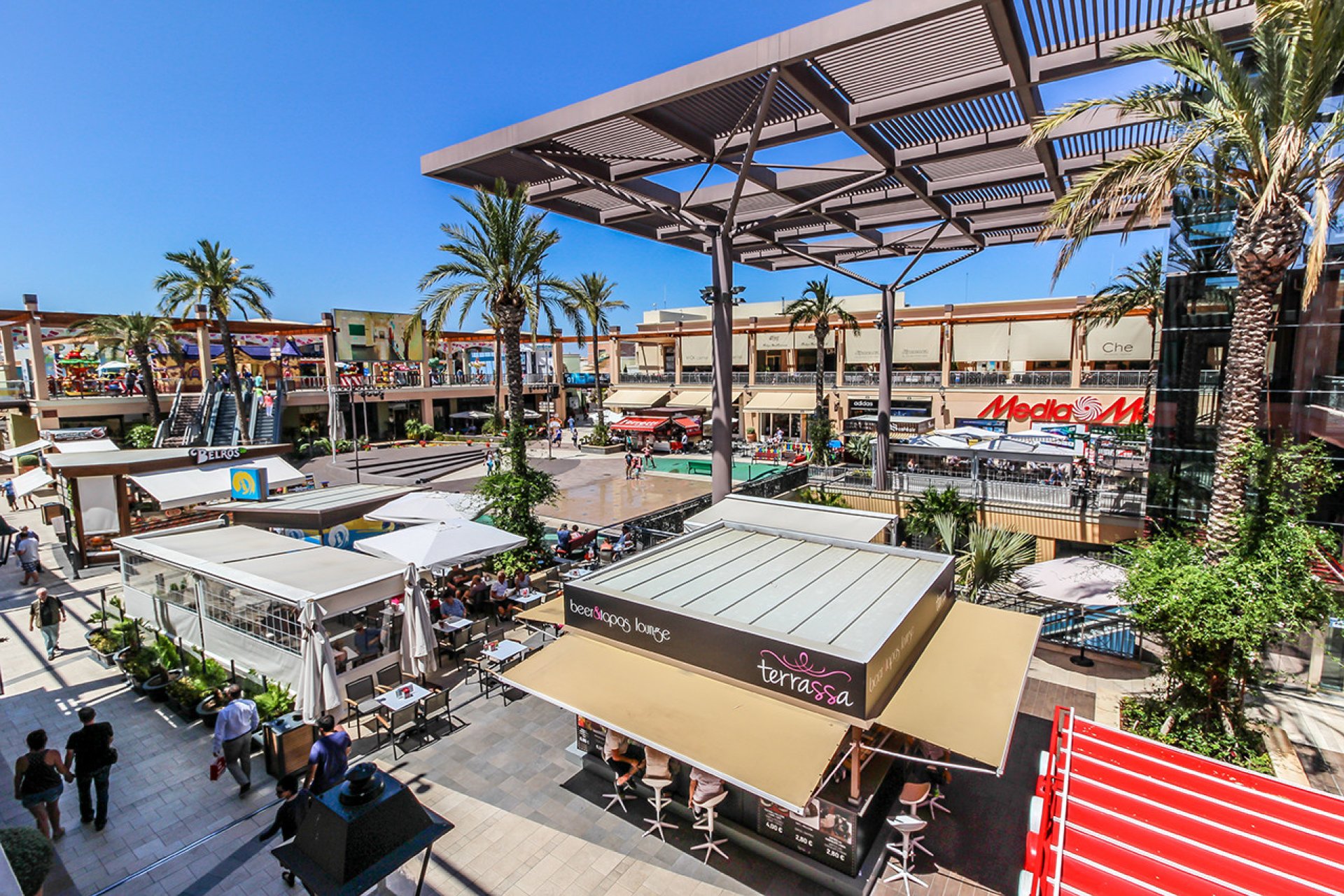 Revente - Maison de ville -
La Zenia