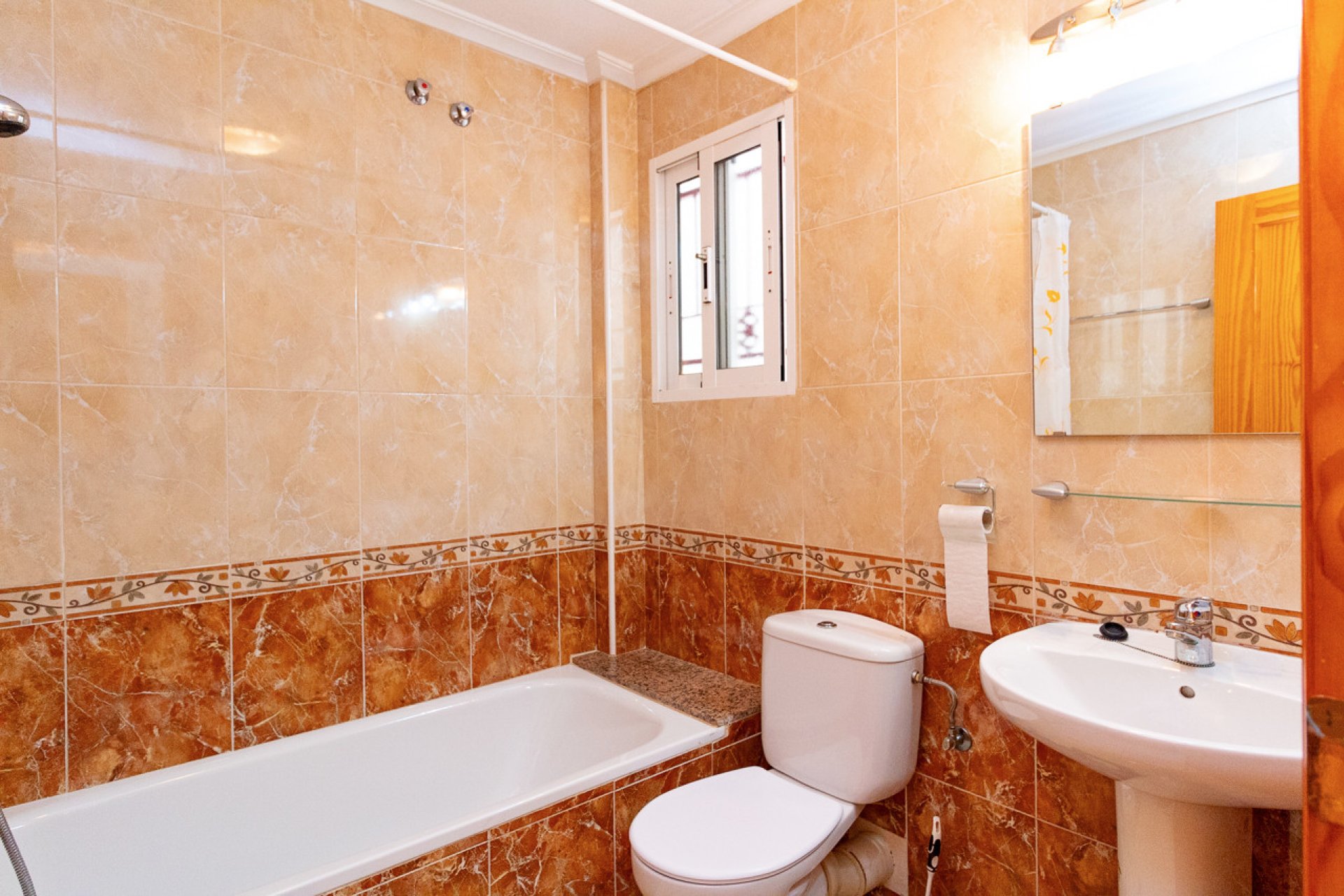 Revente - Maison de ville -
Playa Flamenca