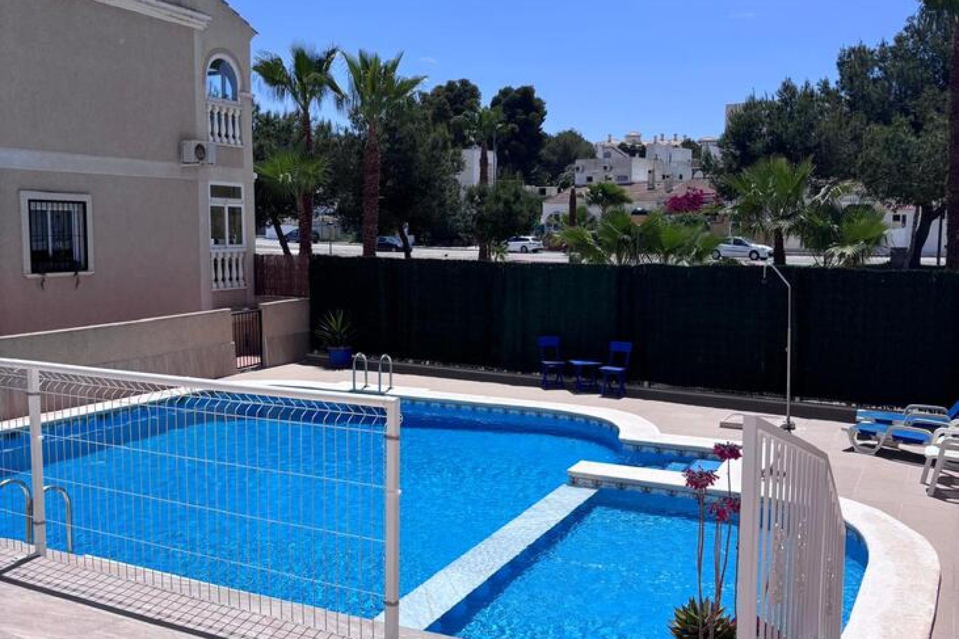Revente - Maison de ville -
Villamartín - Costa Blanca