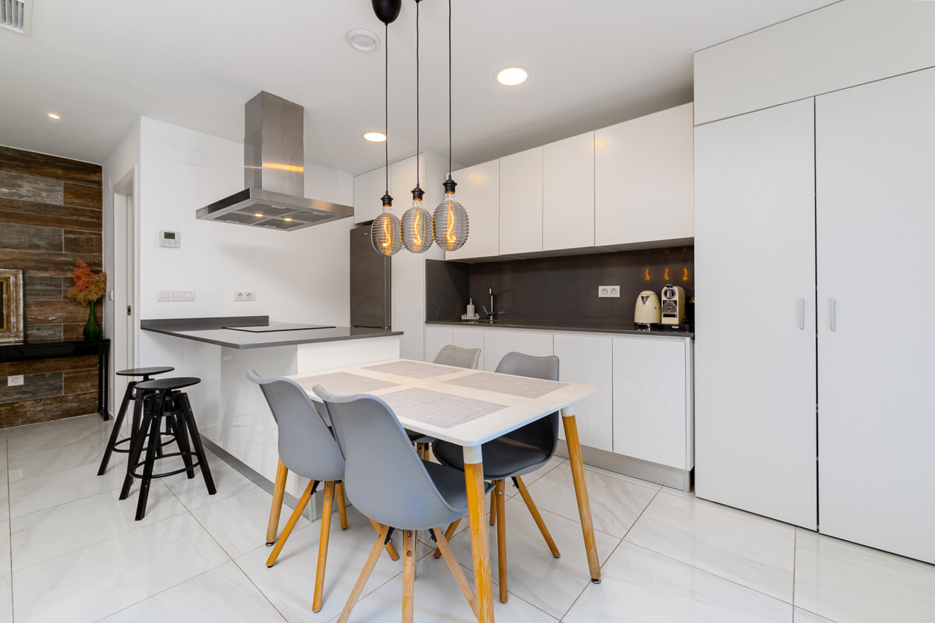 Revente - Maison de ville -
Villamartín - Costa Blanca