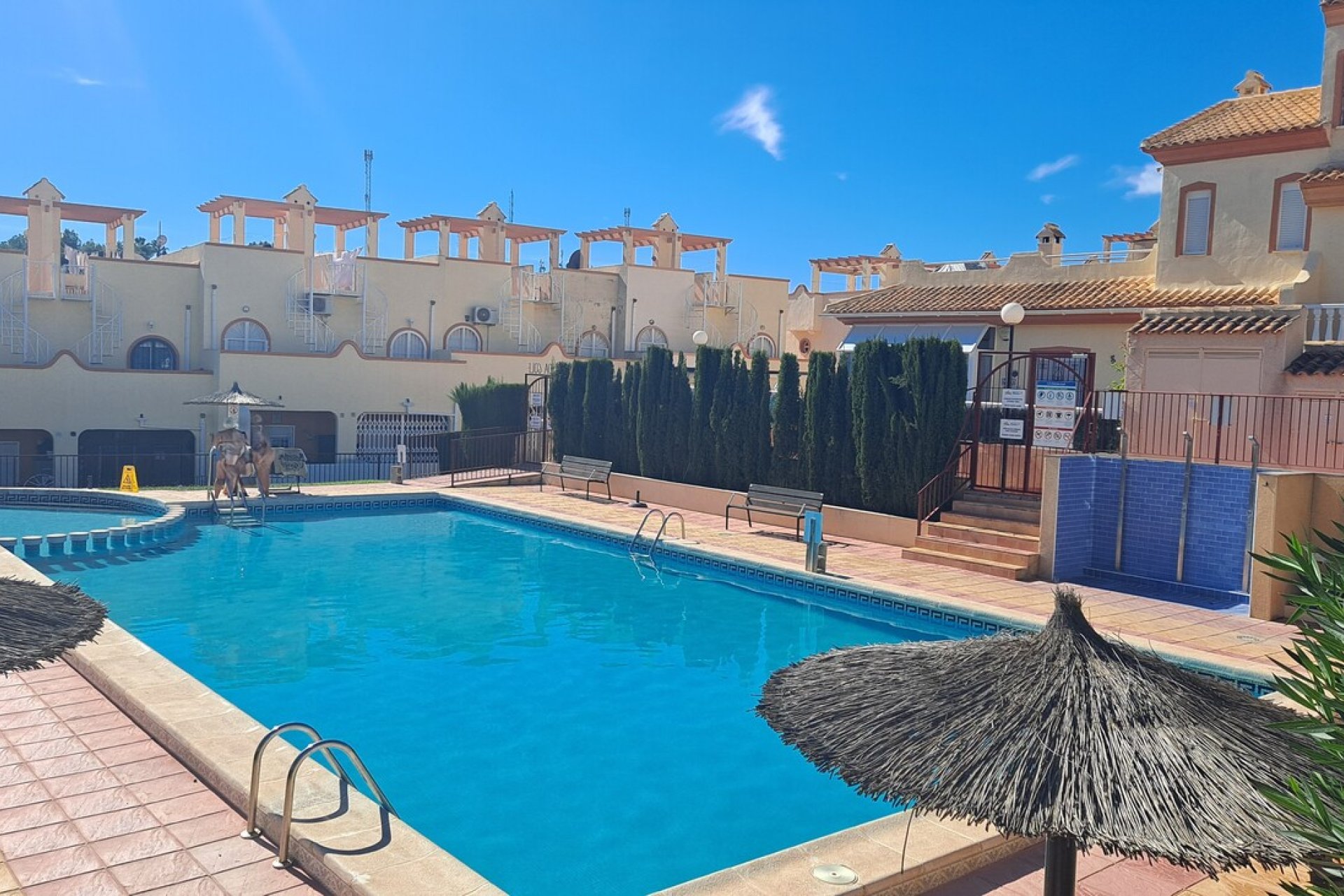 Revente - Maison de ville -
Villamartín - Las Filipinas