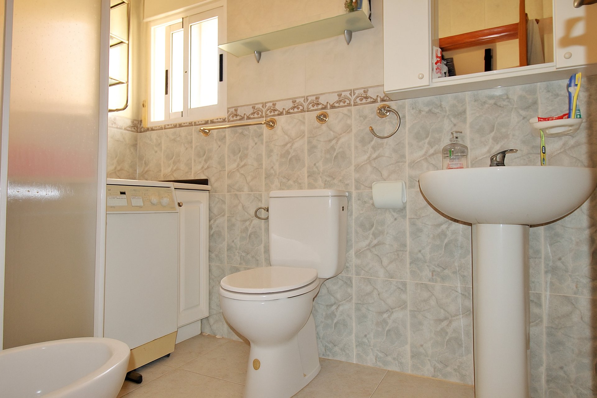 Revente - Maison de ville -
Villamartín - Villamartin