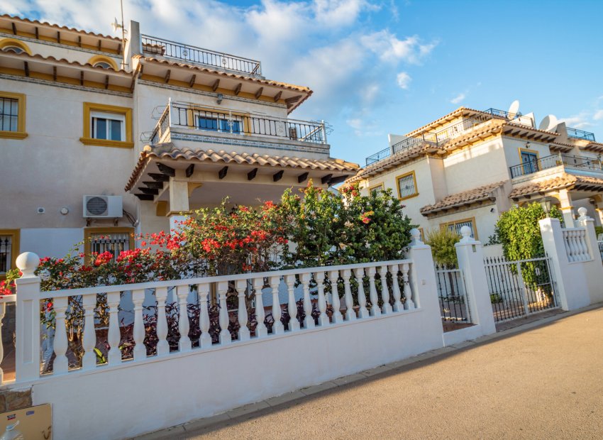 Revente - Quad House -
La Zenia - Villas San Jose