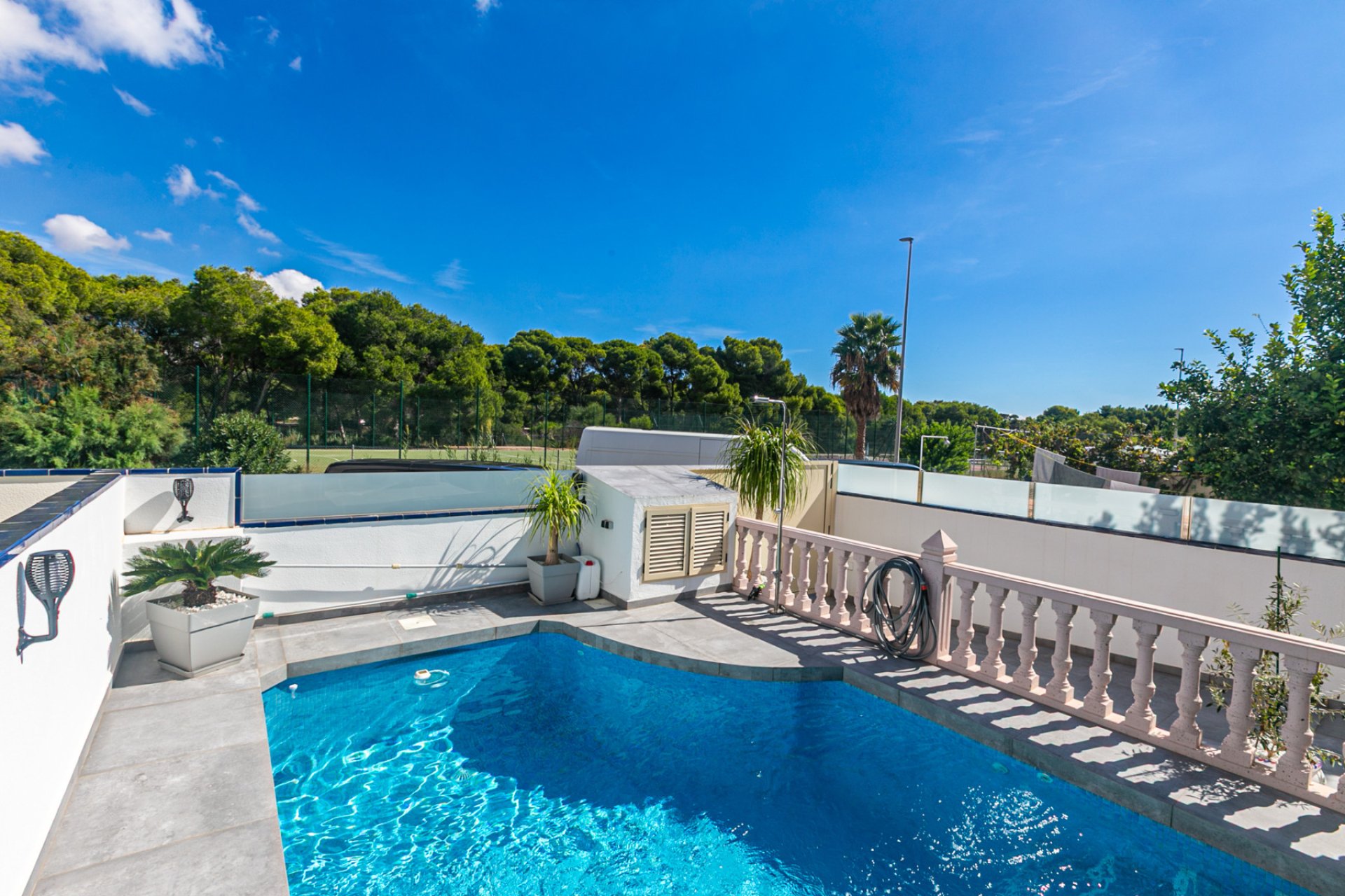 Revente - Quad House -
Mil Palmeras - Riomar