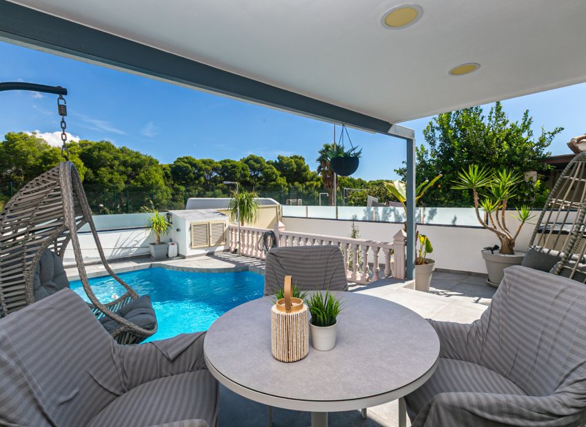Revente - Quad House -
Mil Palmeras - Riomar