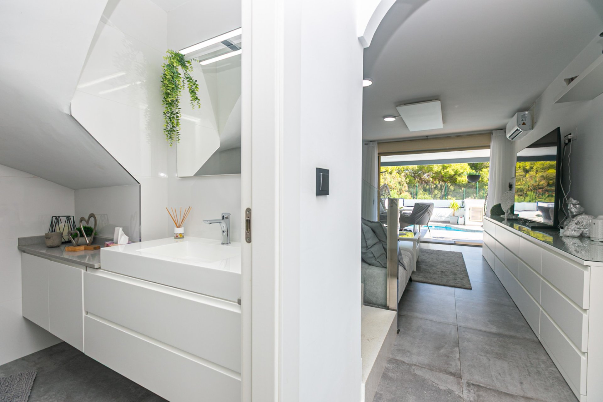 Revente - Quad House -
Mil Palmeras - Riomar