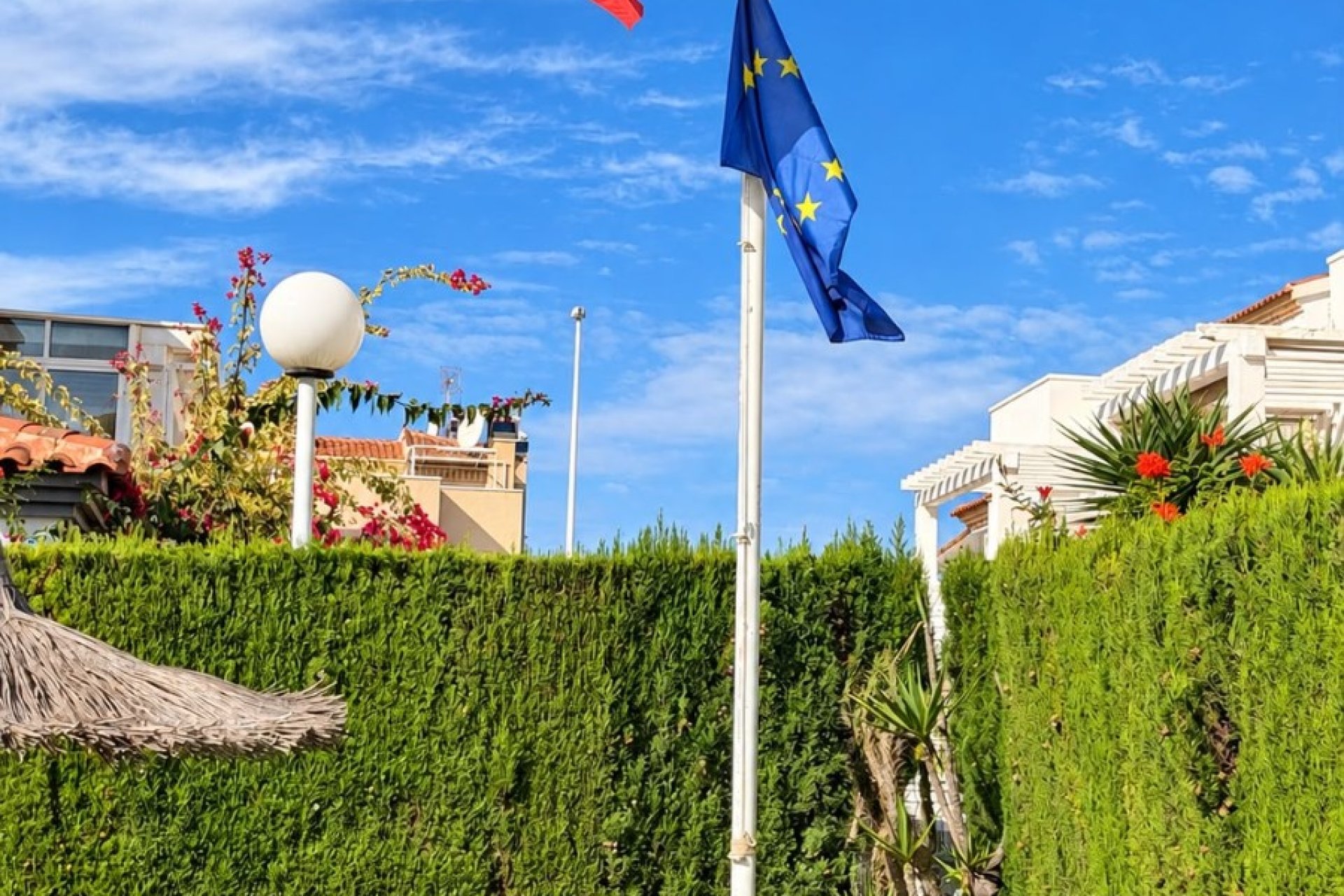 Revente - Semi - Detached Villa -
Alicante - La Florida