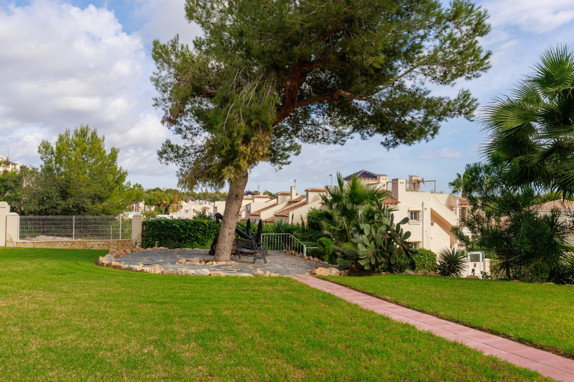 Revente - Semi - Detached Villa -
Las Ramblas