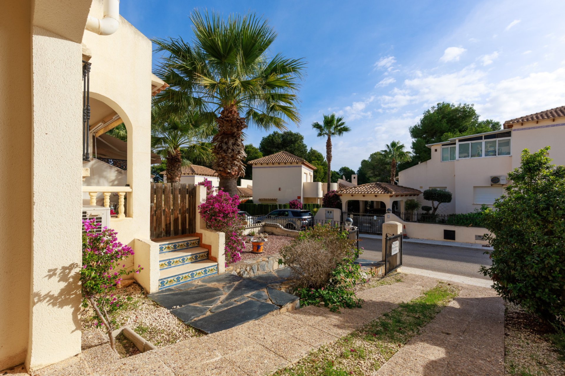 Revente - Semi - Detached Villa -
Las Ramblas