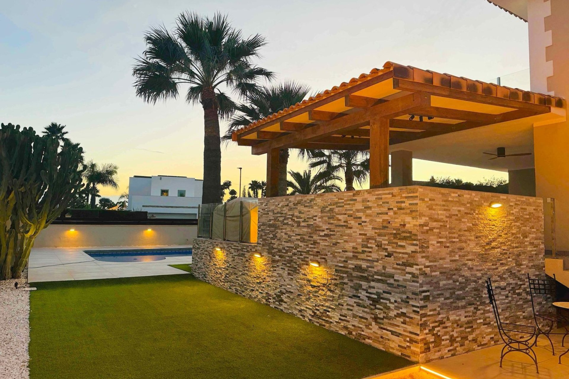 Revente - Villa -
Alfas del Pí - pueblo