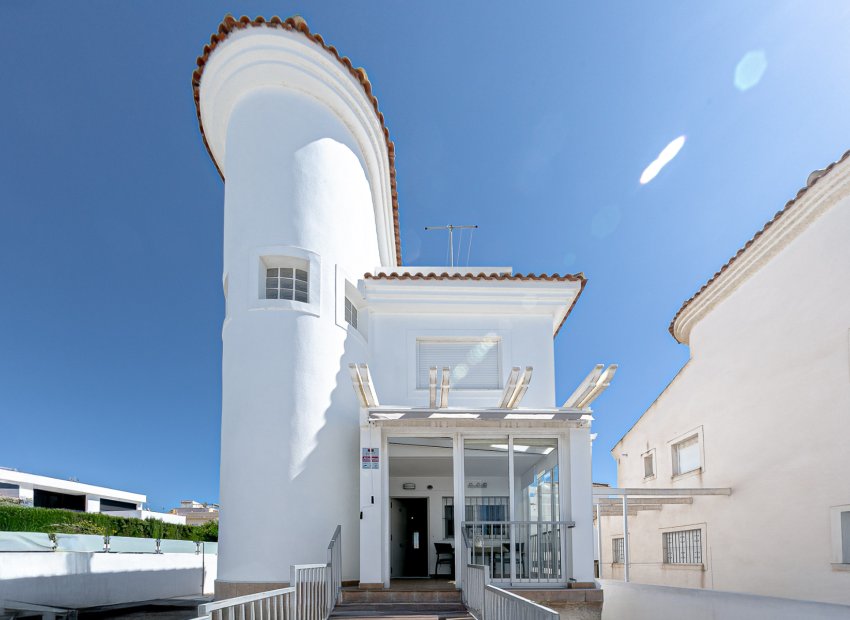 Revente - Villa -
La Marina