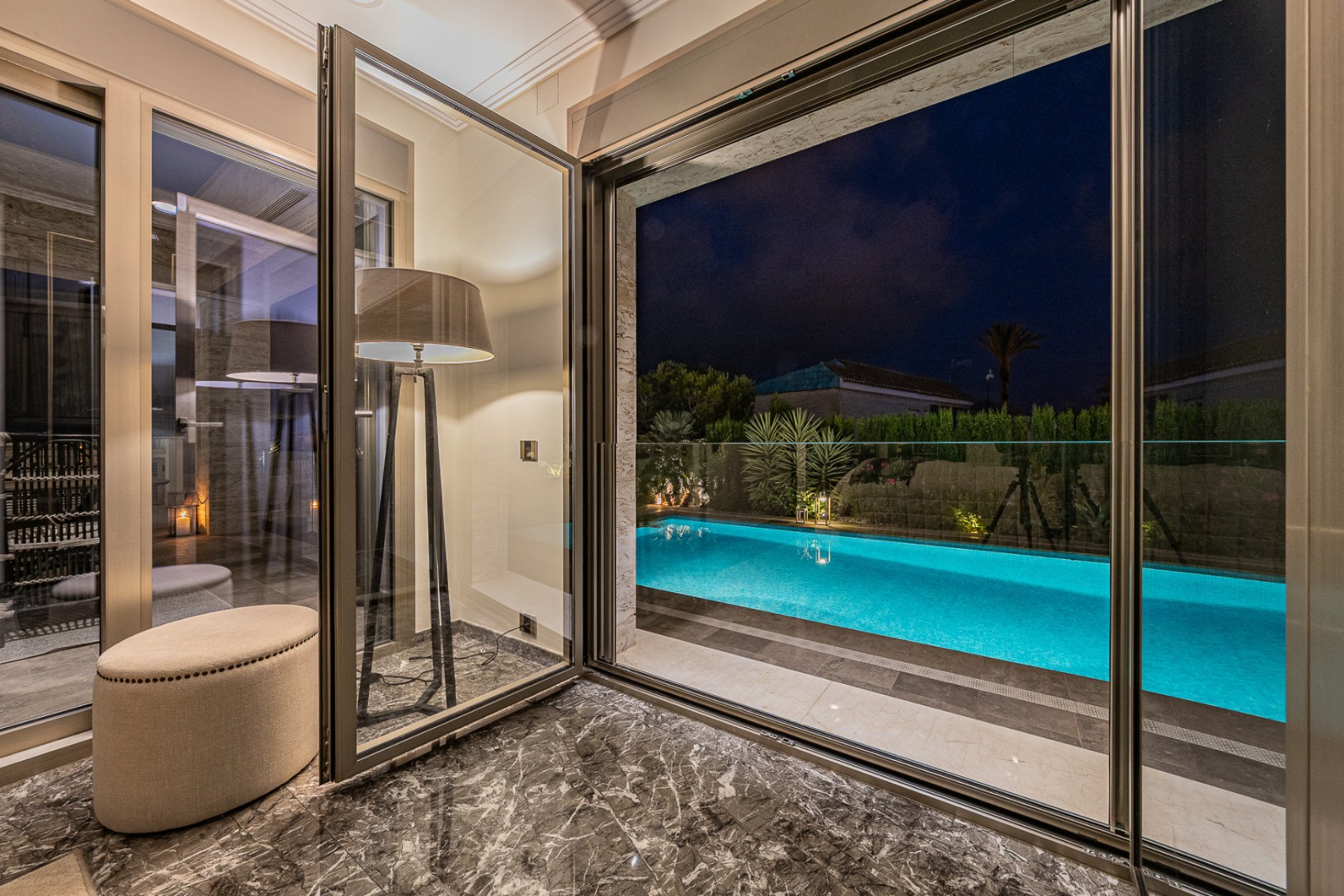 Revente - Villa -
La Zenia - Beachside