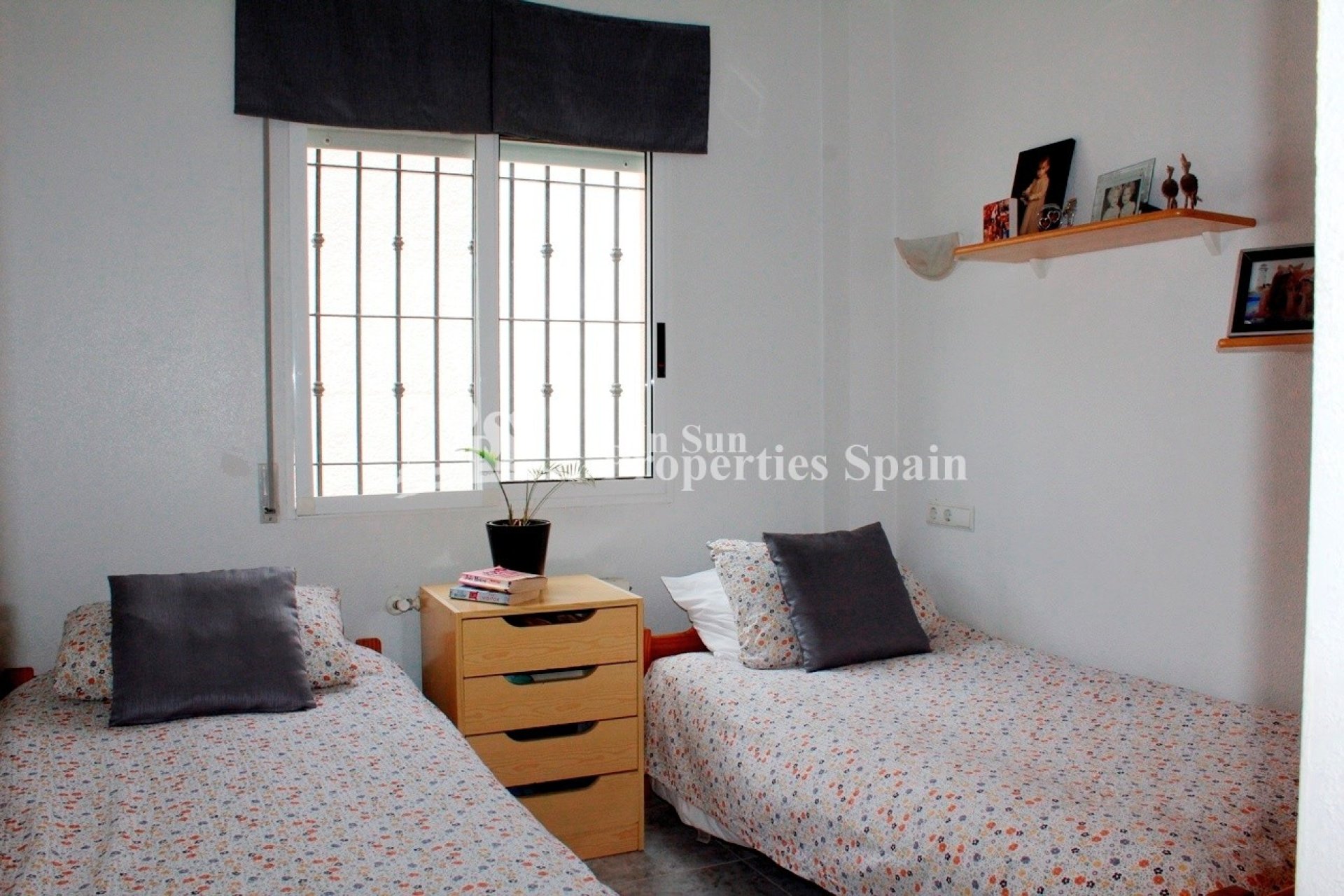 Revente - Villa -
Orihuela Costa - Blue Lagoon