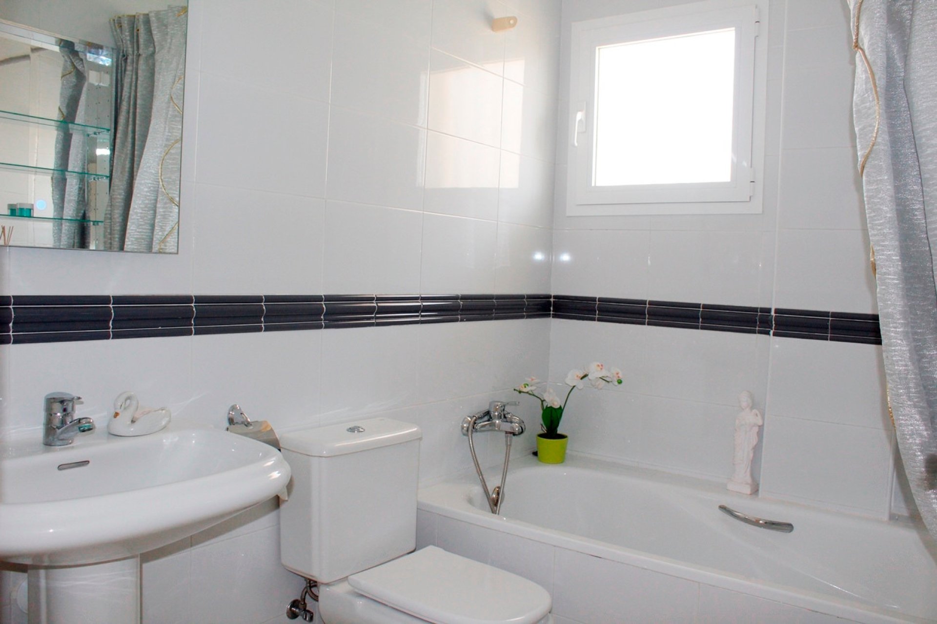 Revente - Villa -
Orihuela Costa - Campoamor