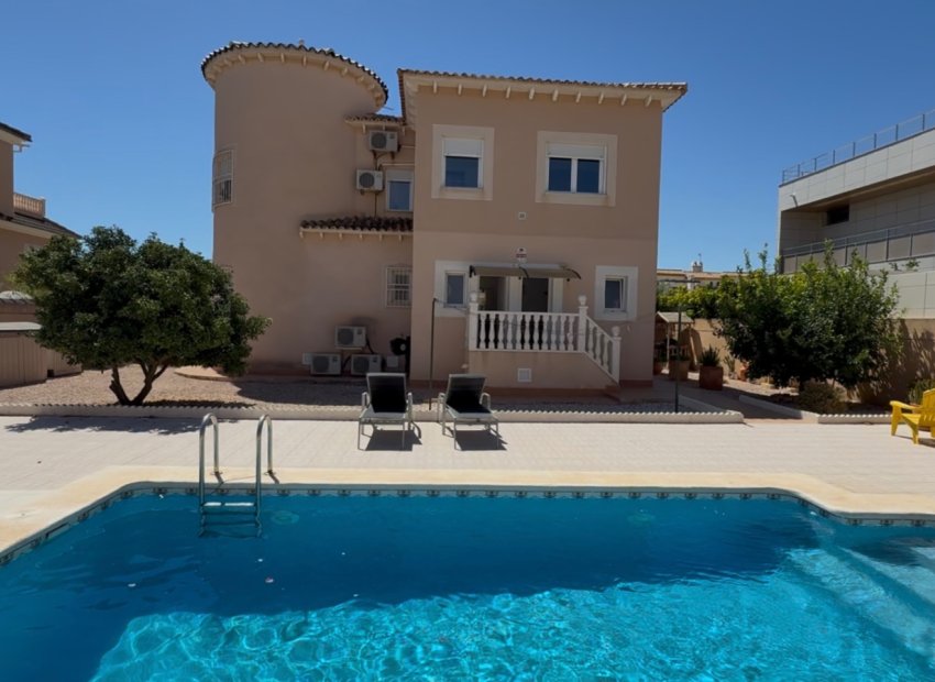Revente - Villa -
Orihuela Costa - Costa Blanca Sur