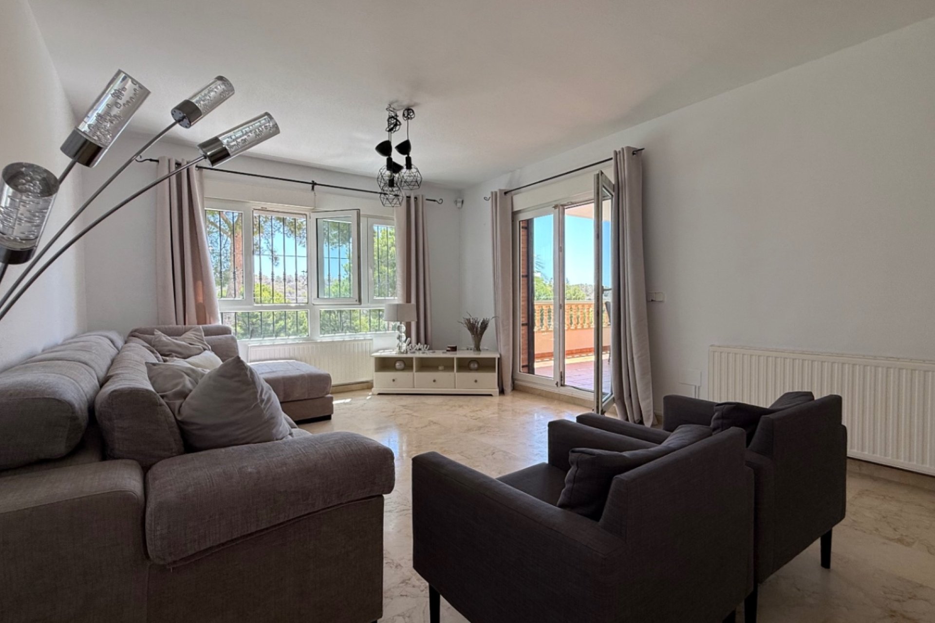 Revente - Villa -
Orihuela Costa - Costa Blanca Sur