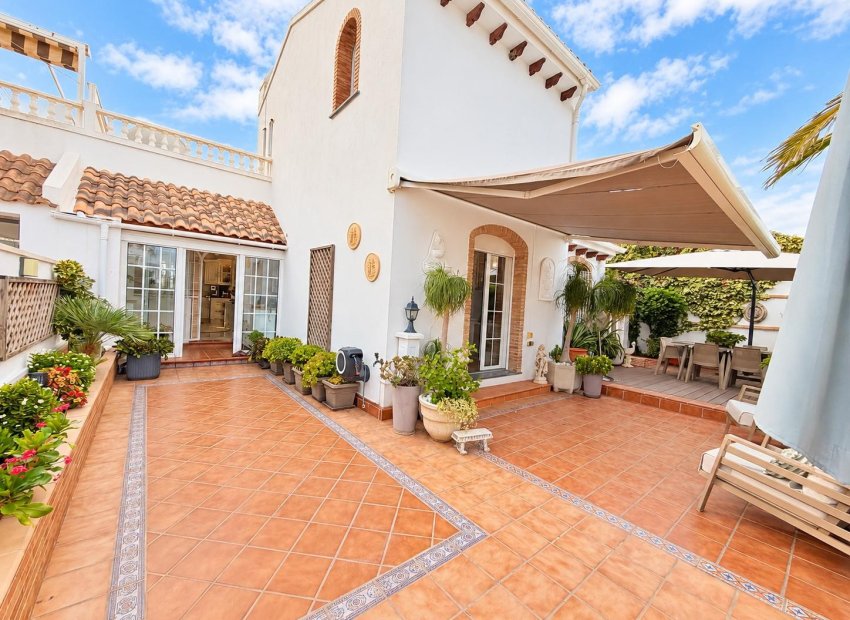 Revente - Villa -
Orihuela Costa - Lomas de Cabo Roig