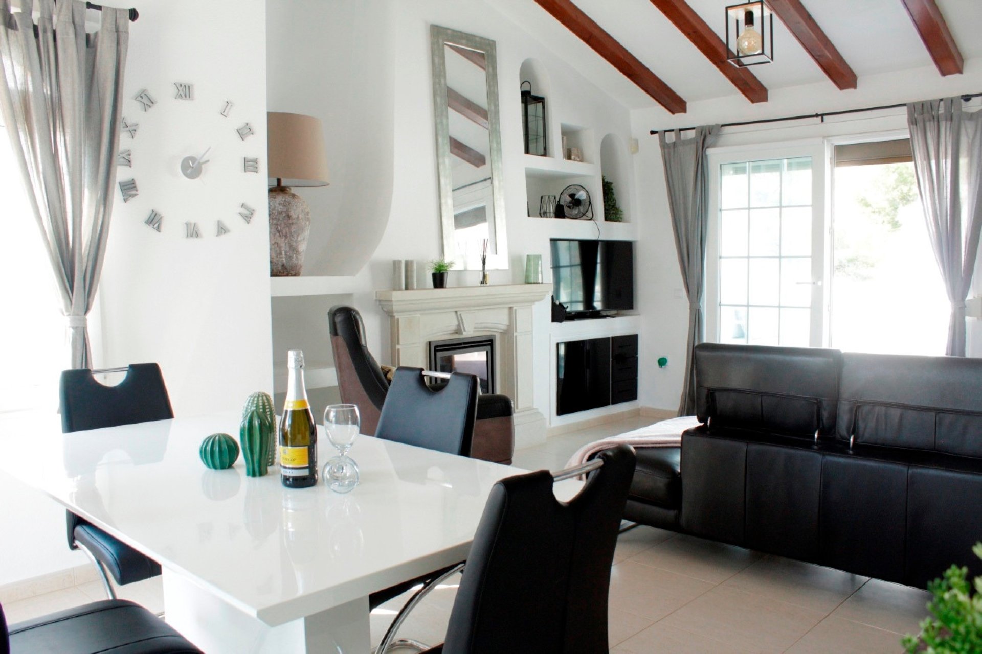 Revente - Villa -
Orihuela Costa - Villamartin Fortuna