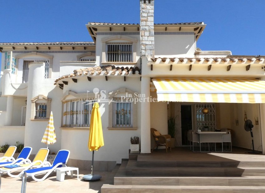 Revente - Villa -
Orihuela Costa - Villamartin Los Dolses