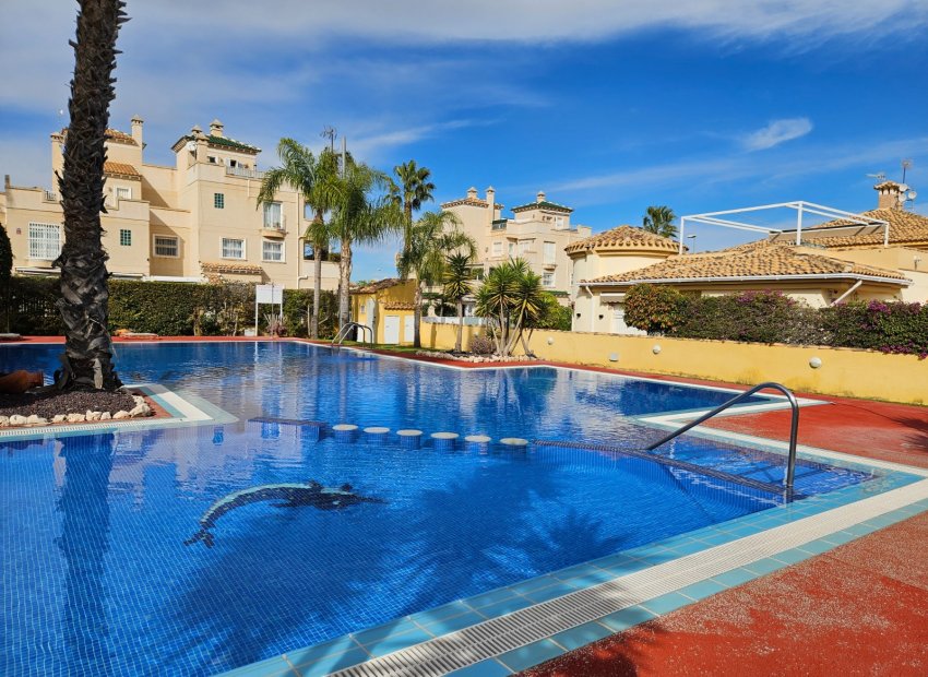 Revente - Villa -
Orihuela Costa - Villamartin