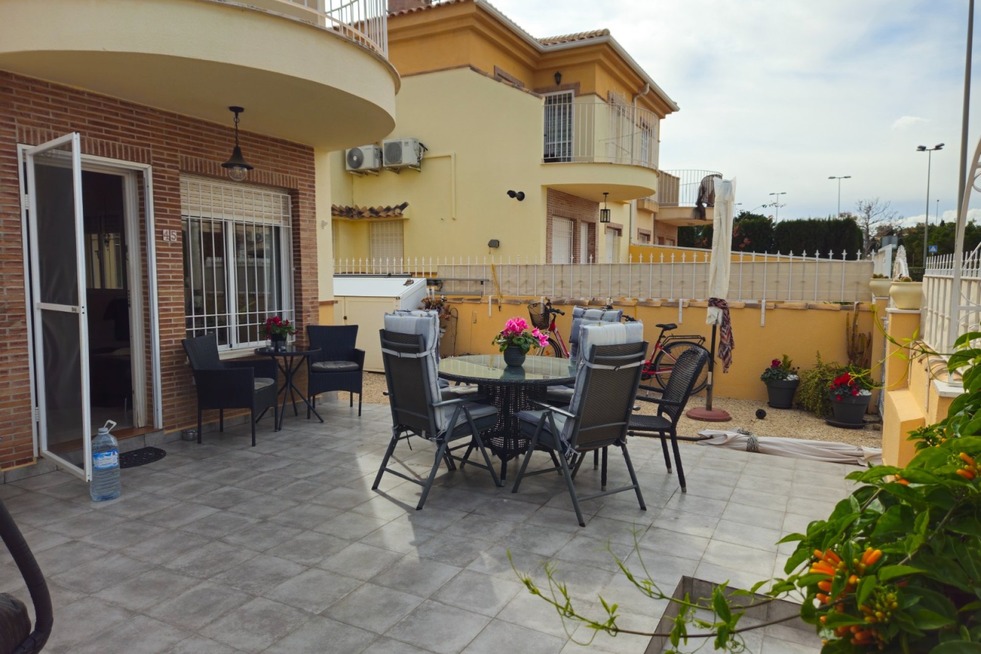 Revente - Villa -
Orihuela Costa - Villamartin