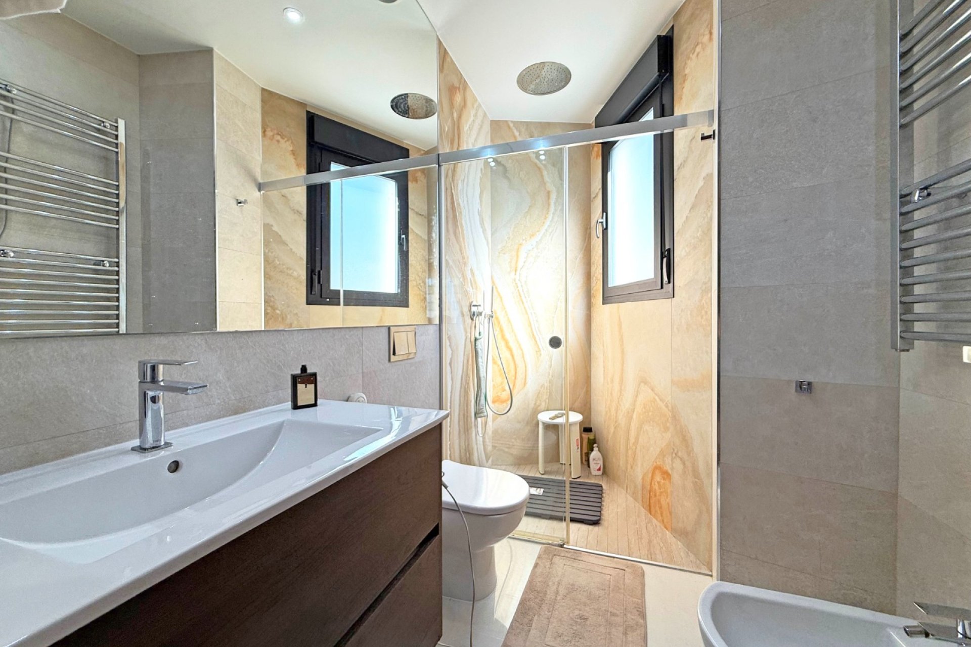 Revente - Villa -
Orihuela Costa - Villamartin