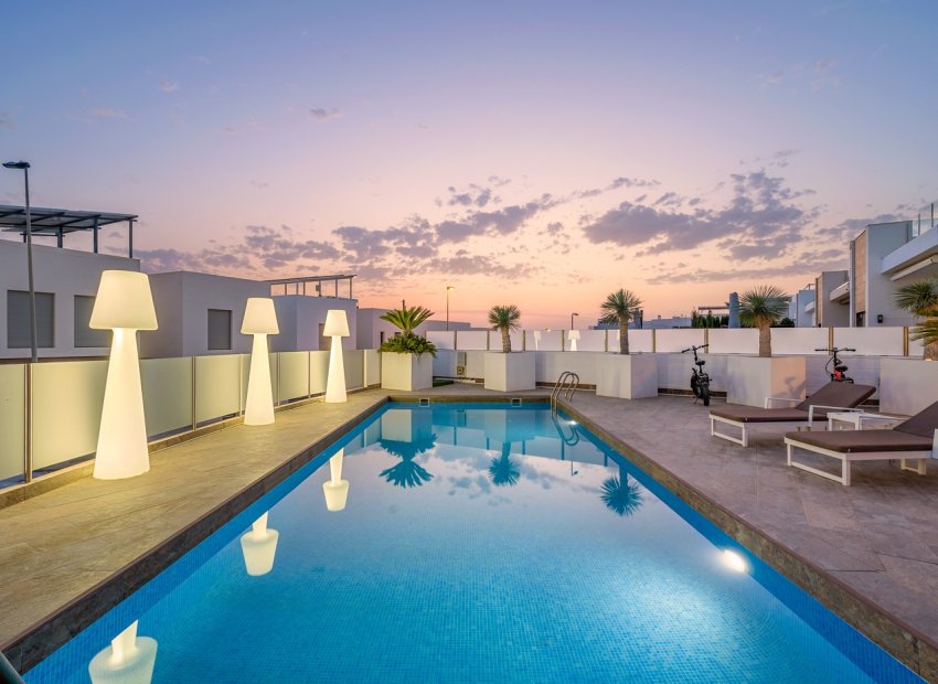 Revente - Villa -
Orihuela Costa - Villamartin
