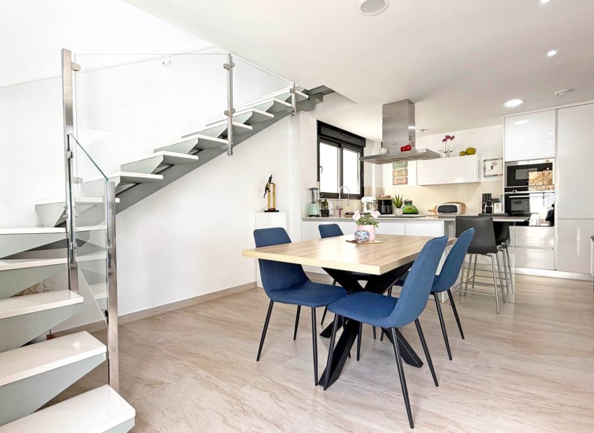 Revente - Villa -
Orihuela Costa - Villamartin