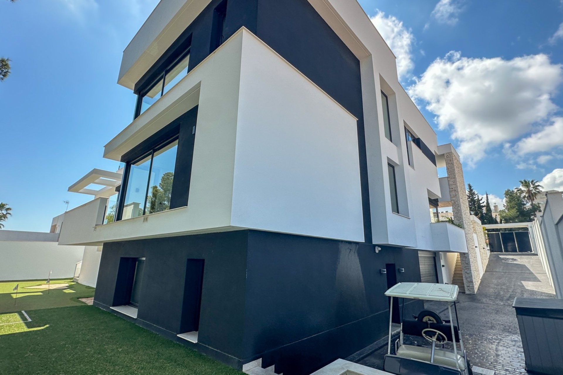 Revente - Villa -
Orihuela Costa - Villamartin