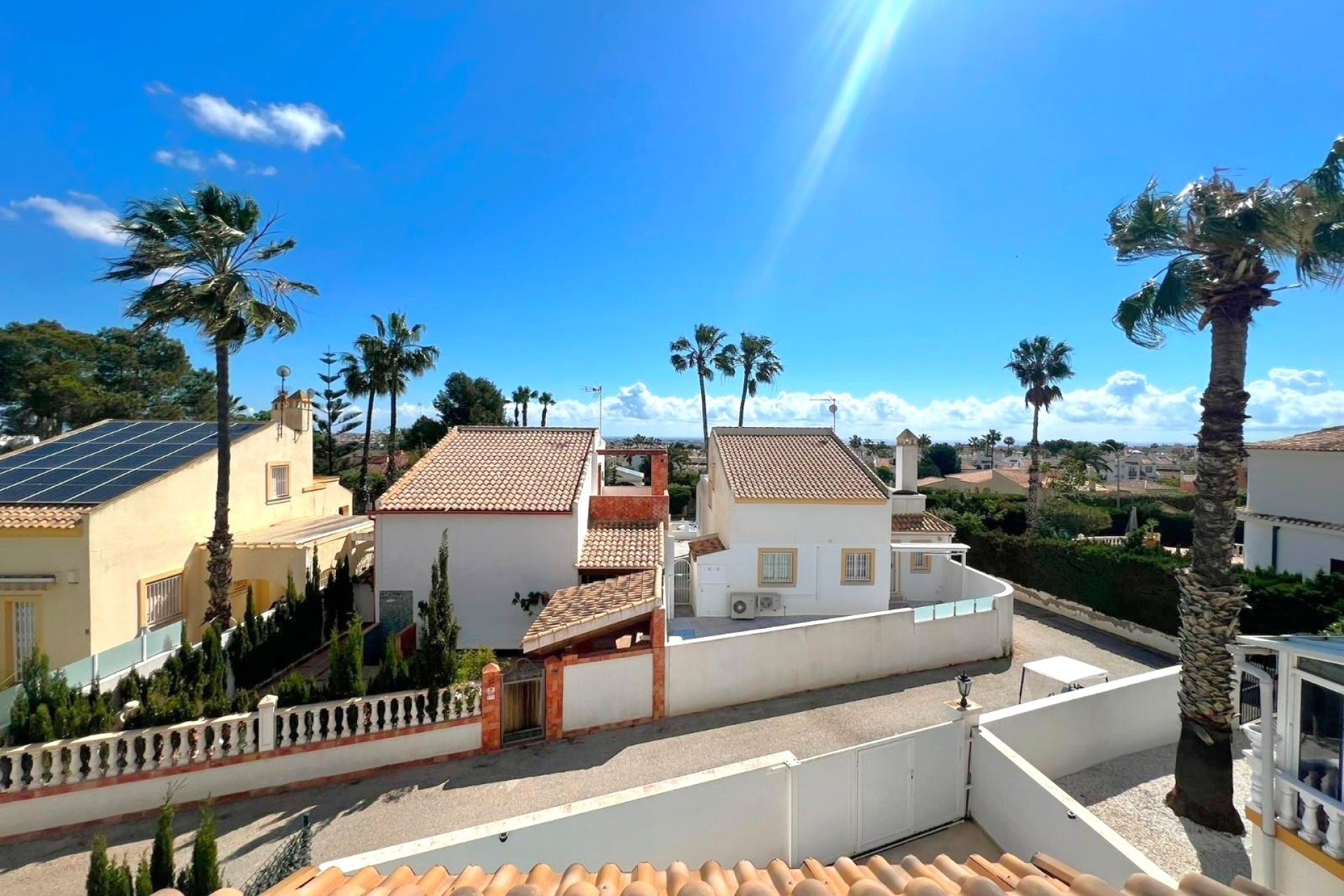Revente - Villa -
Orihuela Costa - Villamartin