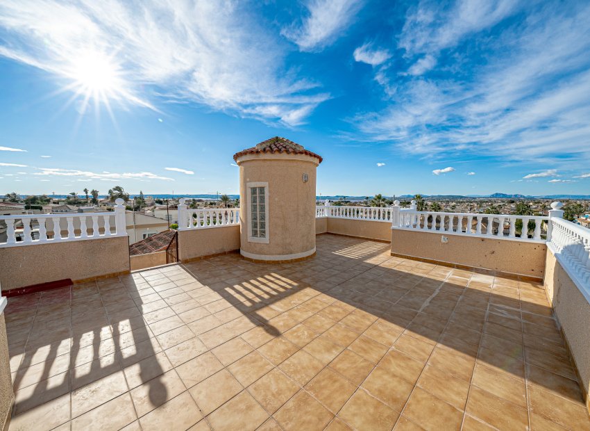 Revente - Villa -
Torrevieja - El Chaparral