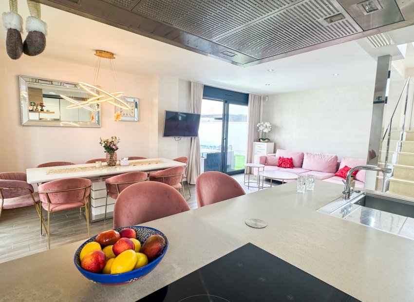 Revente - Villa -
Torrevieja - Nueva Torrevieja - Aguas Nuevas