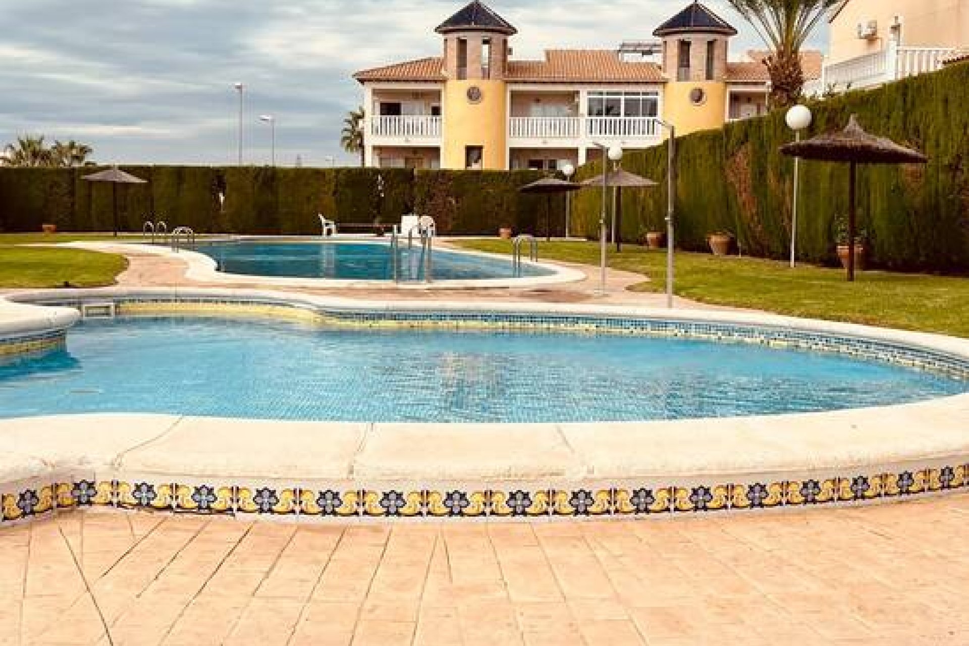 Revente - Villa -
Villamartín - Costa Blanca