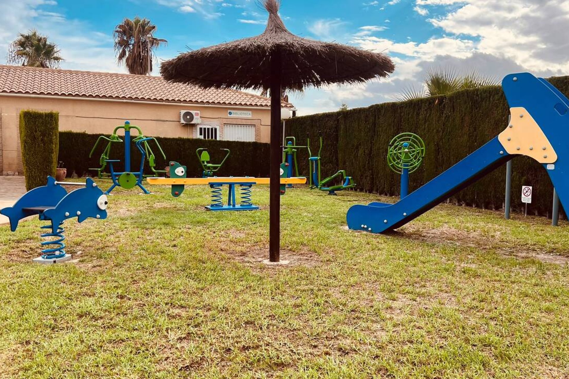 Revente - Villa -
Villamartín - Costa Blanca