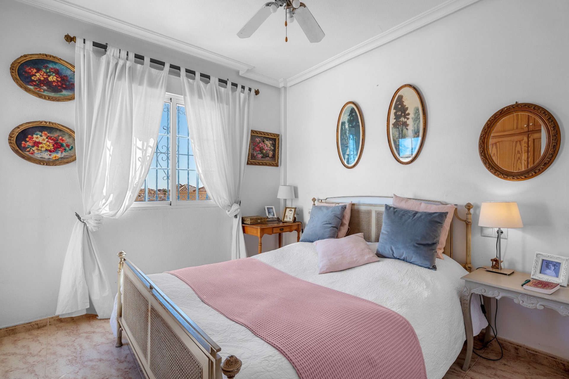 Revente - Villa -
Villamartin - Costa Blanca