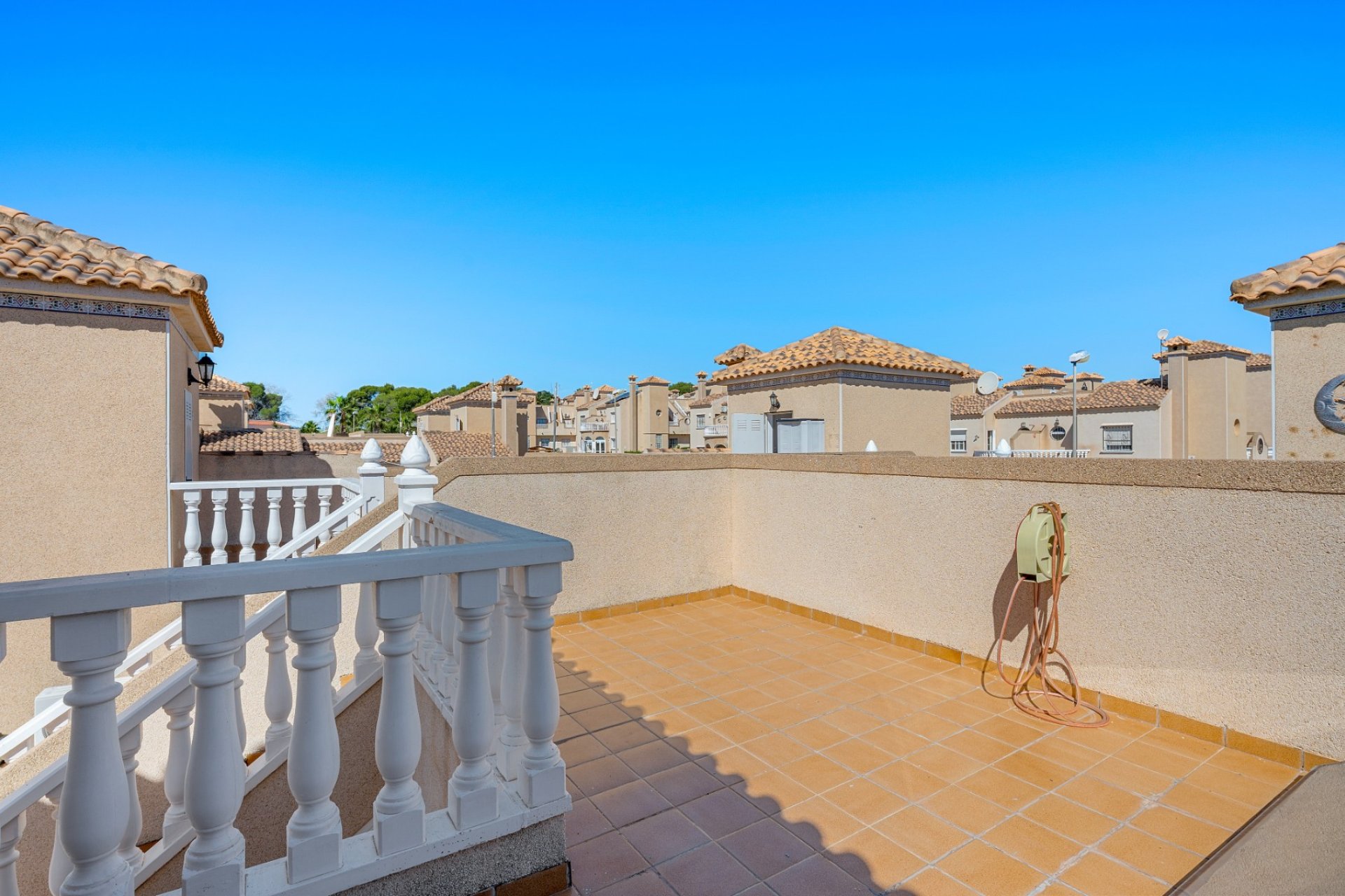 Revente - Villa -
Villamartin - Costa Blanca