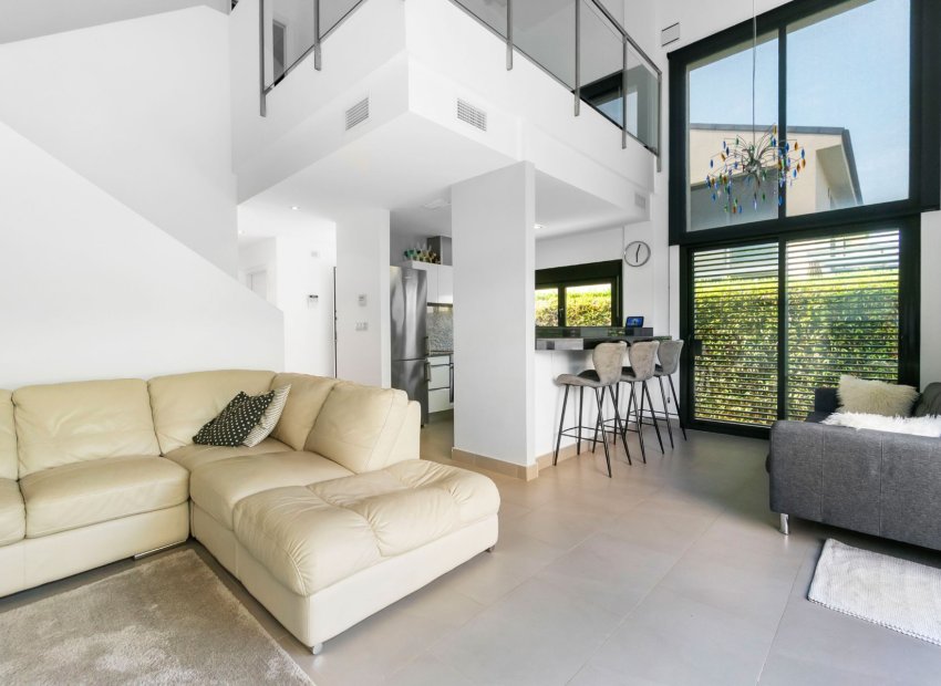 Revente - Villa -
Villamartín - Los Dolses