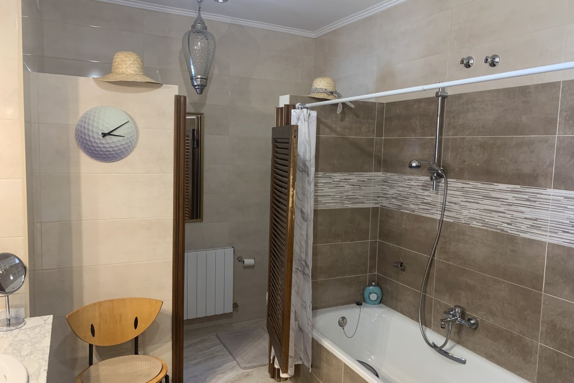 Revente - Villa -
Villamartin, Orihuela Costa