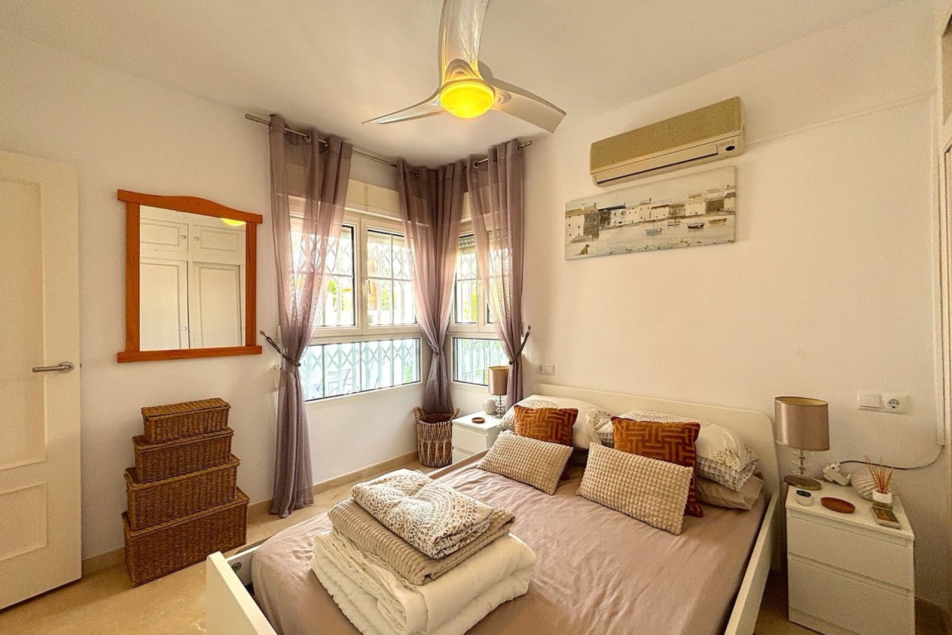 Revente - Villa -
Villamartin, Orihuela Costa