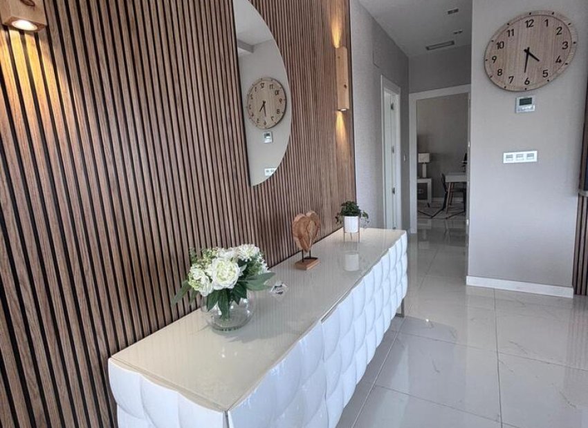 Revente - Villa -
Villamartín - PAU 8