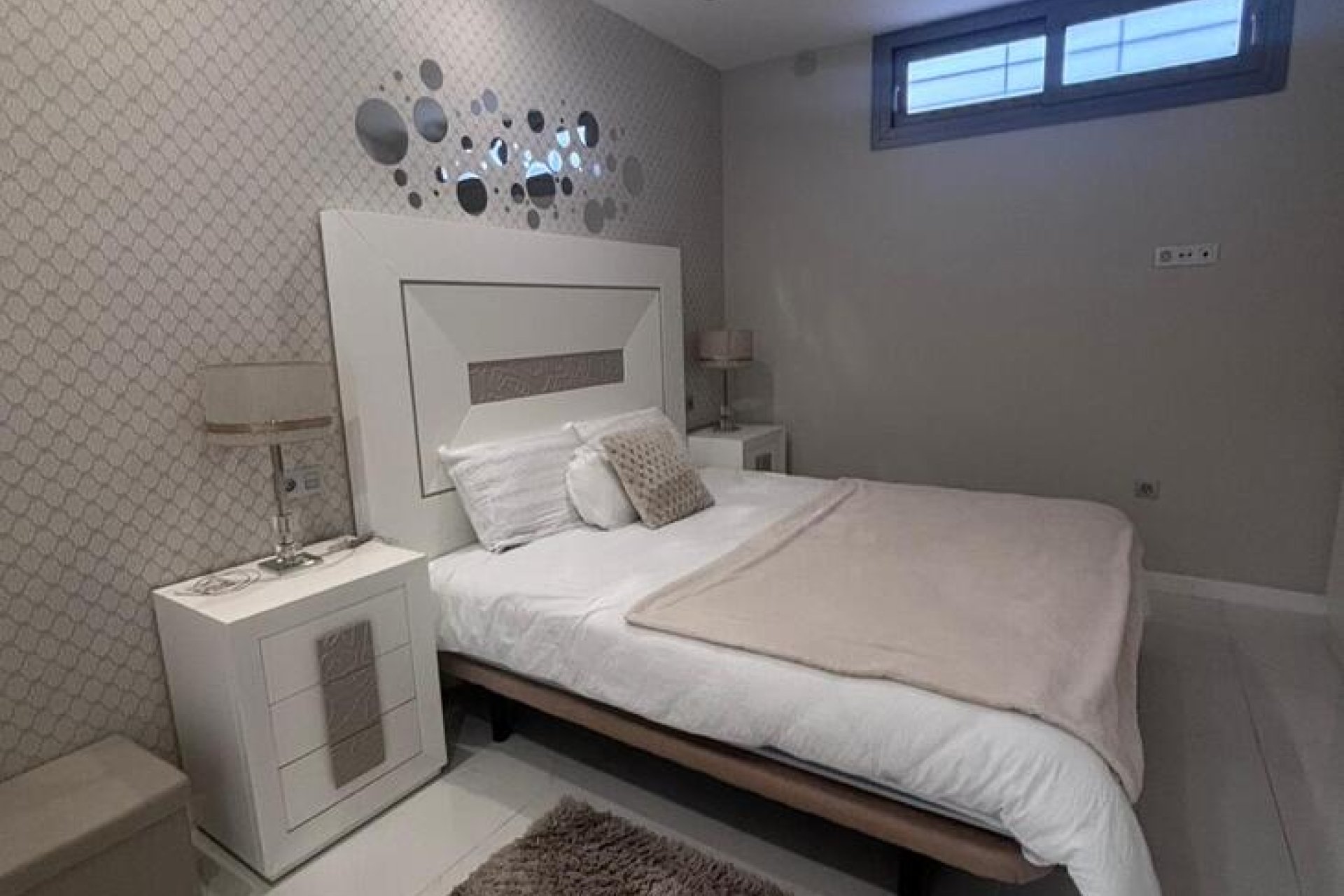 Revente - Villa -
Villamartín - PAU 8