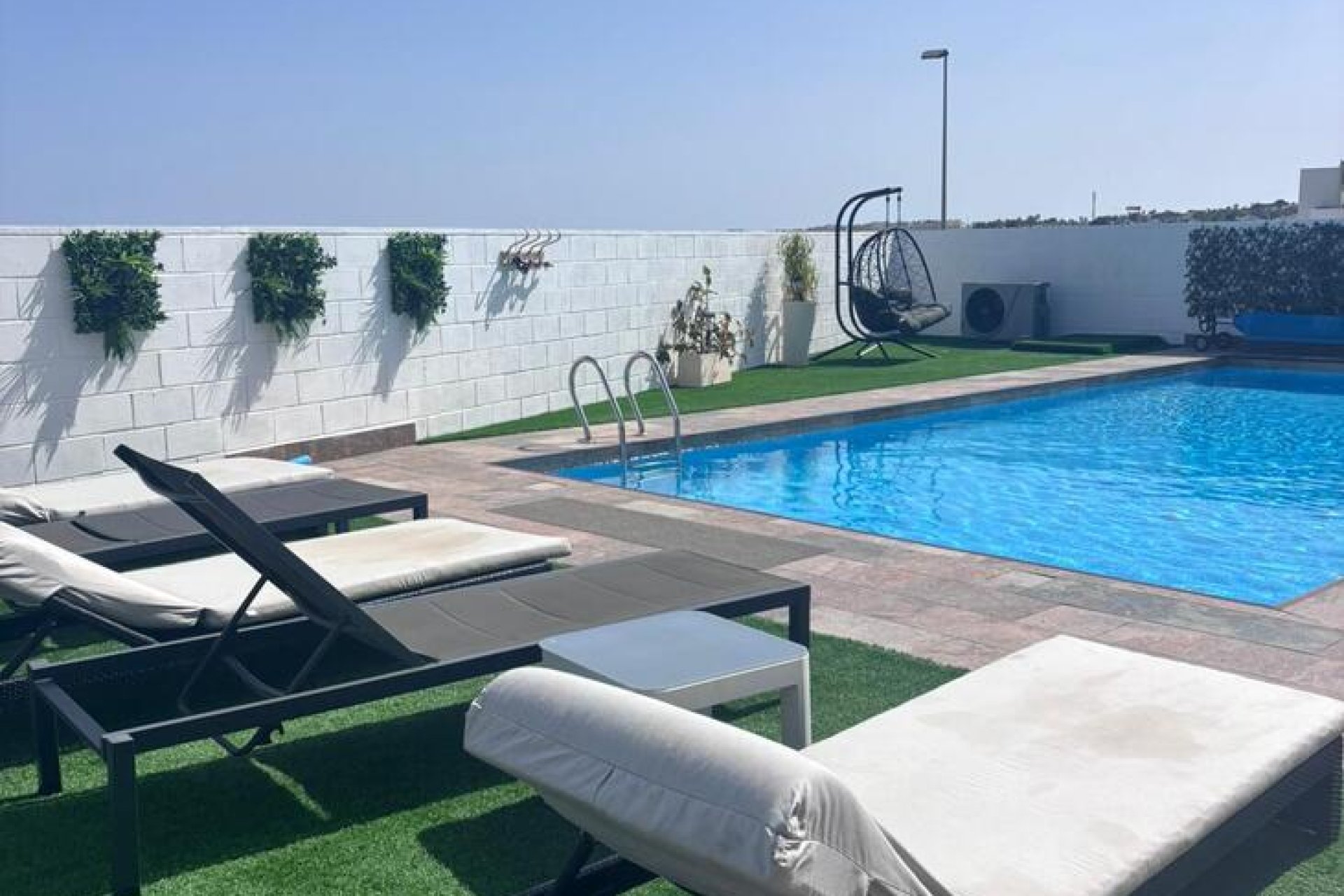 Revente - Villa -
Villamartín - PAU 8