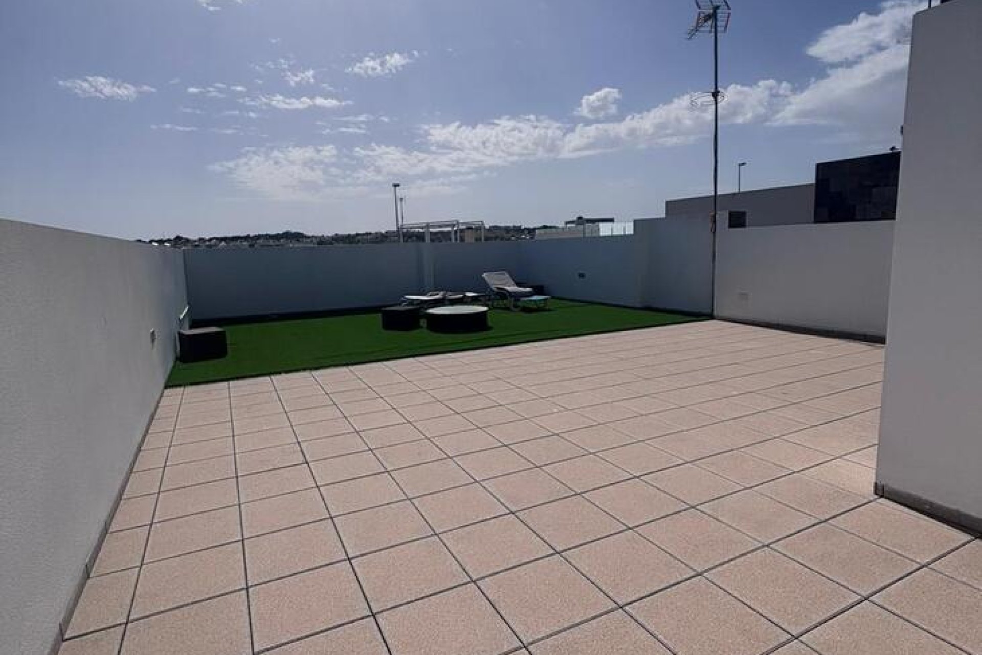 Revente - Villa -
Villamartín - PAU 8