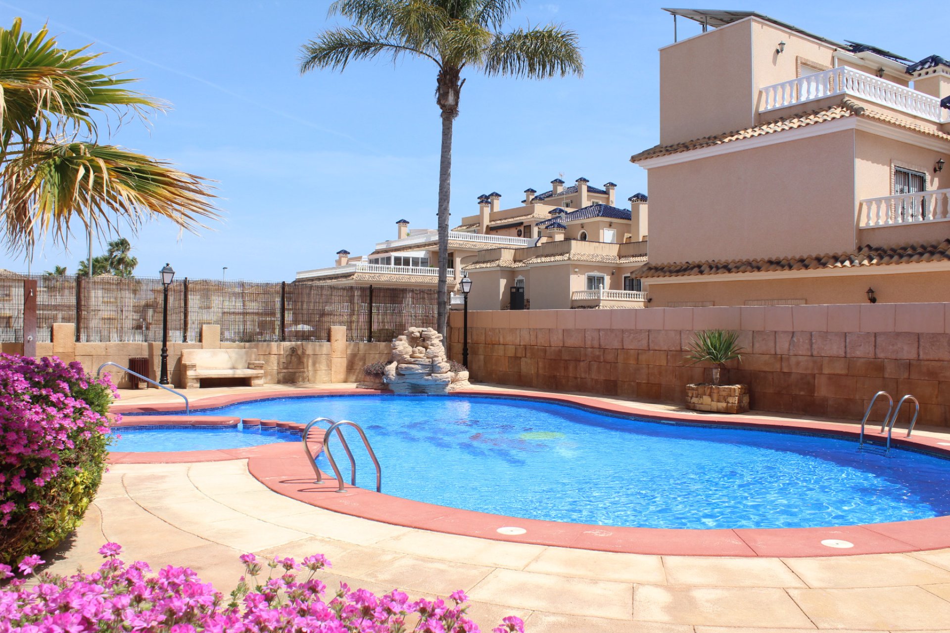 Revente - Villa -
Villamartín - Villamartin