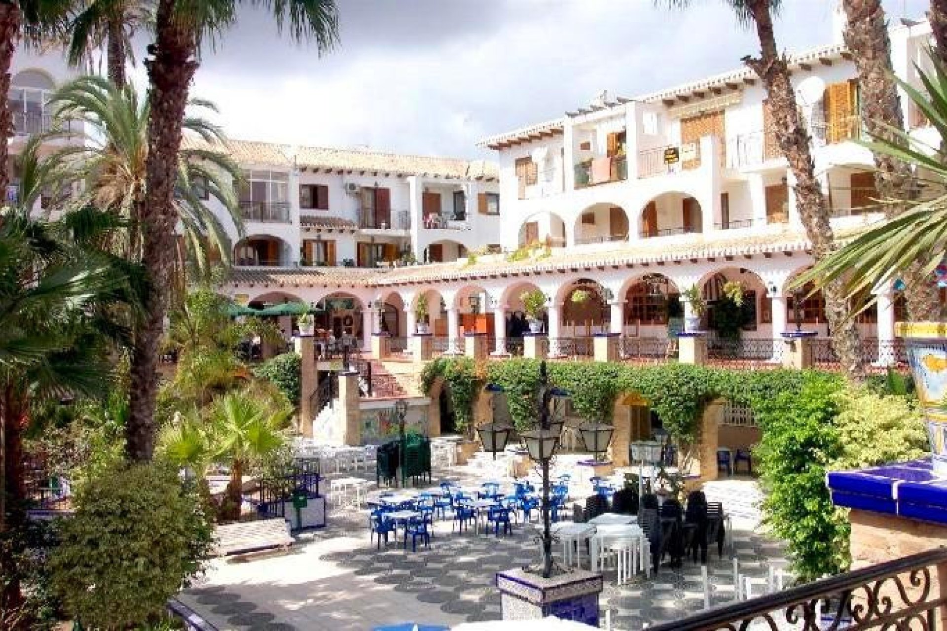 Revente - Villa -
Villamartín - Villamartin