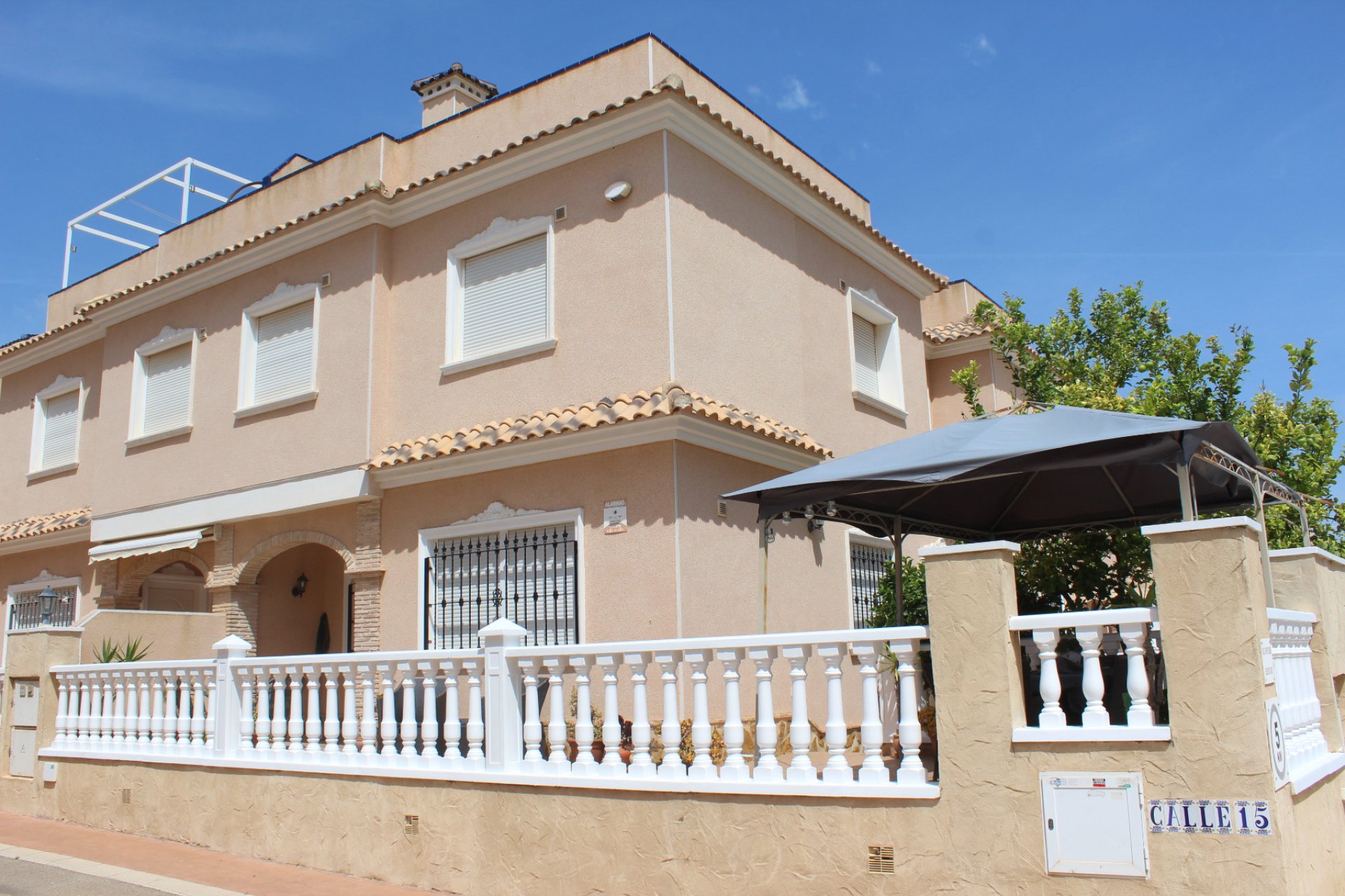 Revente - Villa -
Villamartín - Villamartin