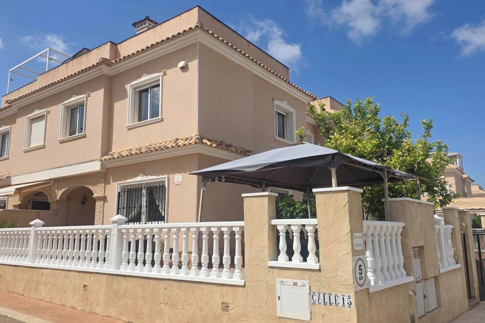 Revente - Villa -
Villamartín - Villamartin