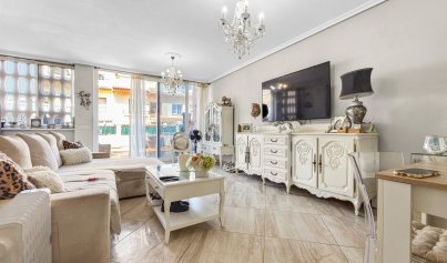 Townhouse - Resale - Orihuela Costa -
                La Florida